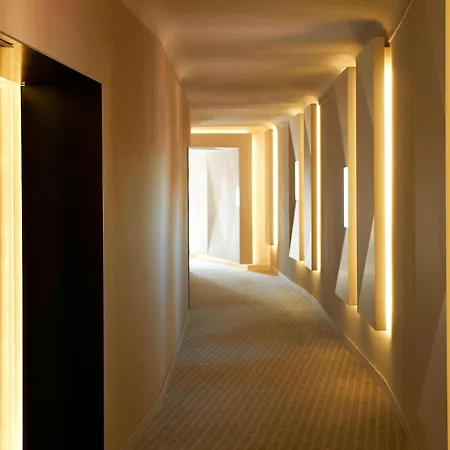 Le Meridien 5*