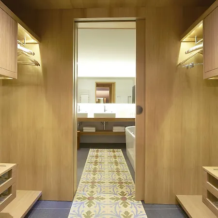 Le Meridien 5*