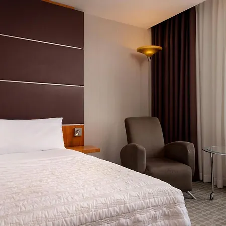 Le Meridien Hotel 5*