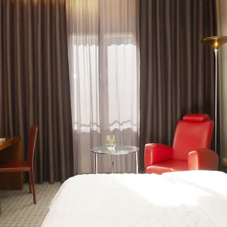 Le Meridien 5*