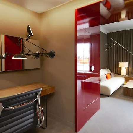 Le Meridien Hotel 5*