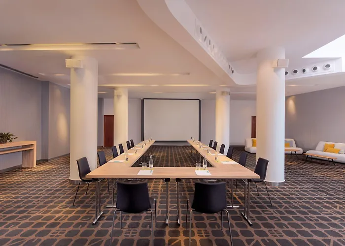 Le Meridien Hotel 5*